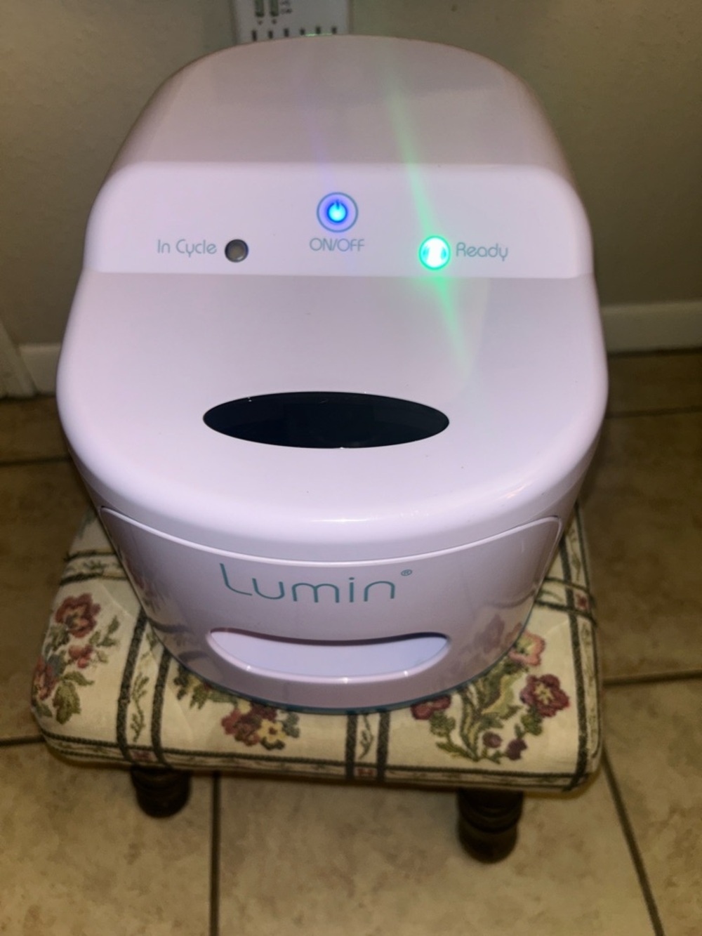 Lumin CPAPUV Sanitizer for CPAP Masks and Accessories.M3000 pre-owned.